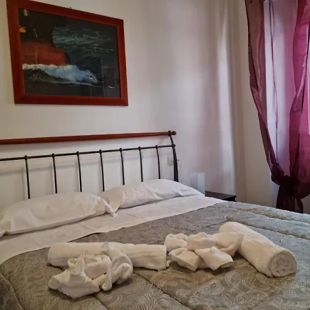 Wow 2 - 175 Mq - Posteggio Privato - Davanti Porto Traghetti - Fino A 10 Posti Letto - Balcone Apartman Genova