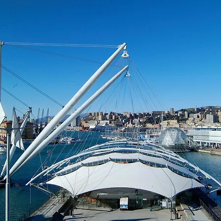 Apartman Wow 2 - 175 Mq - Posteggio Privato - Davanti Porto Traghetti - Fino A 10 Posti Letto - Balcone Genova