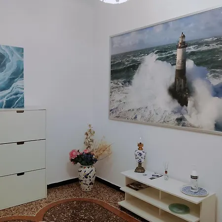 דירה Wow 2 - 175 Mq - Posteggio Privato - Davanti Porto Traghetti - Fino A 10 Posti Letto - Balcone *