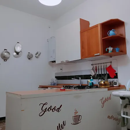 Wow 2 - 175 Mq - Posteggio Privato - Davanti Porto Traghetti - Fino A 10 Posti Letto - Balcone Apartment Genoa