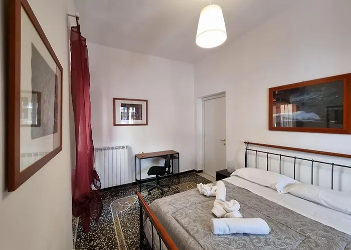 דירה Wow 2 - 175 Mq - Posteggio Privato - Davanti Porto Traghetti - Fino A 10 Posti Letto - Balcone ג'נובה