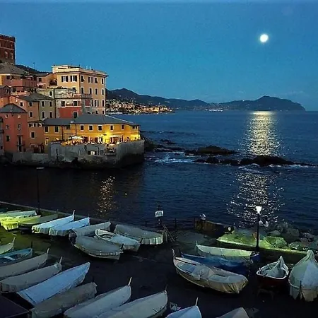 Wow 2 - 175 Mq - Posteggio Privato - Davanti Porto Traghetti - Fino A 10 Posti Letto - Balcone *