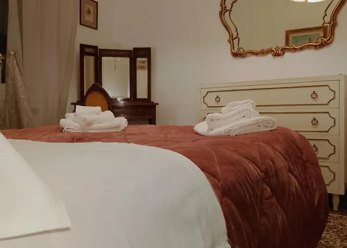 Wow 2 - 175 Mq - Posteggio Privato - Davanti Porto Traghetti - Fino A 10 Posti Letto - Balcone