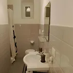 Wow 2 - 175 Mq - Posteggio Privato - Davanti Porto Traghetti - Fino A 10 Posti Letto - Balcone * Genova