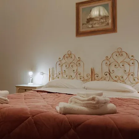 Appartamento Wow 2 - 175 Mq - Posteggio Privato - Davanti Porto Traghetti - Fino A 10 Posti Letto - Balcone Genova