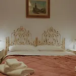 Wow 2 - 175 Mq - Posteggio Privato - Davanti Porto Traghetti - Fino A 10 Posti Letto - Balcone *